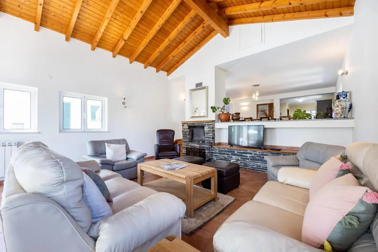 Casa May - Spacious Family Home With Great Outdoors! Aljezur Vila