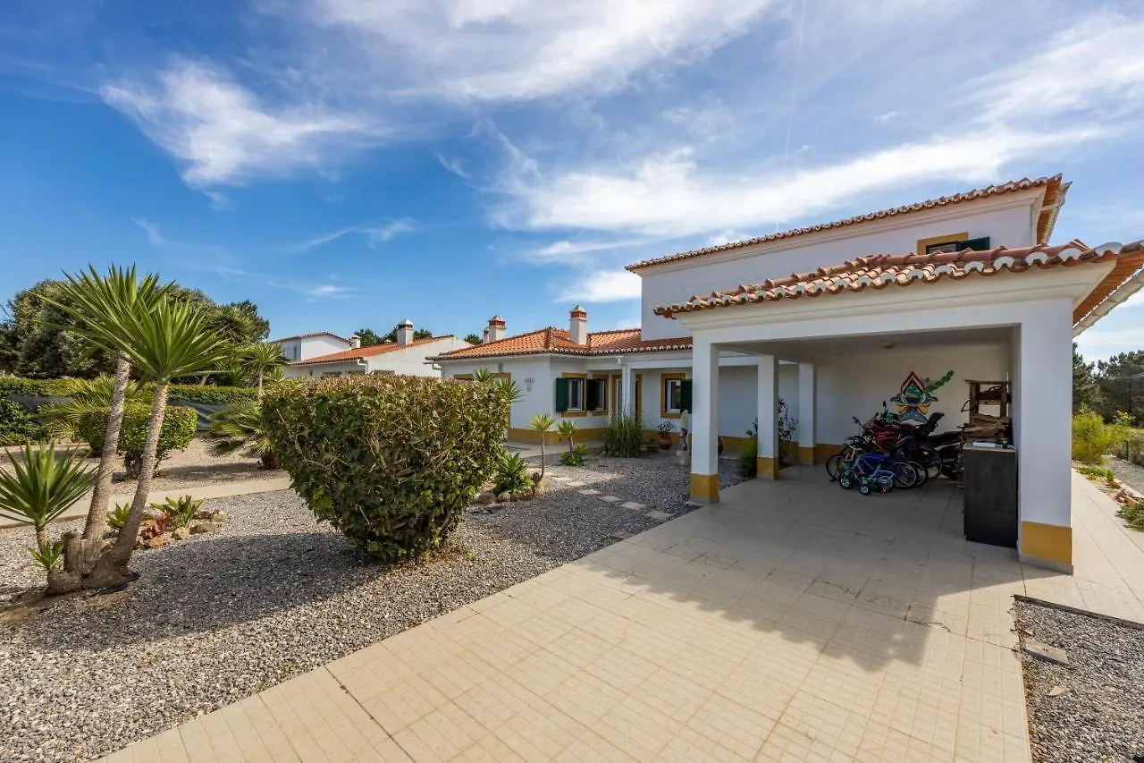 Casa May - Spacious Family Home With Great Outdoors! Aljezur 0*,  Portugal